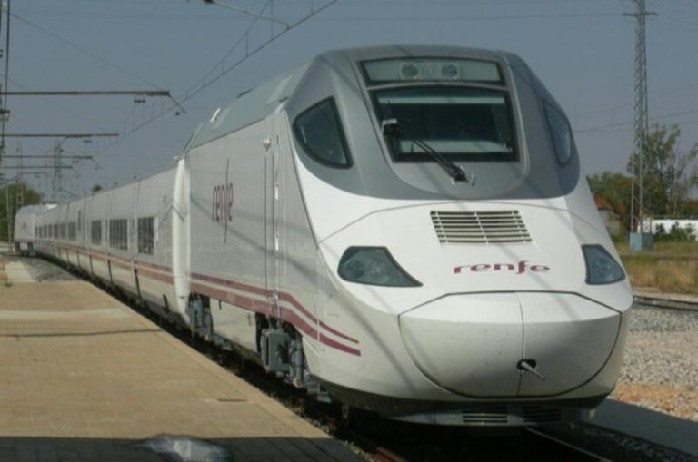 Renfe actualiza su política de indemnizaciones por retrasos en los trenes AVE y las limita a 60 minutos