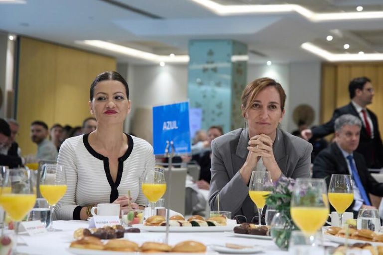 Mónica García asegura que la coalición es sólida y Díaz lidera Sumar en el gobierno