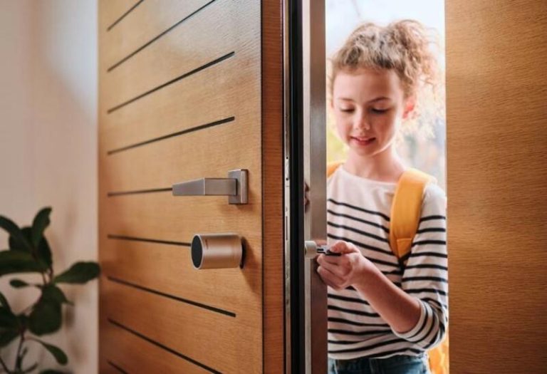 Netatmo lanza en España una Cerradura y Llaves Inteligentes por 379,99 euros