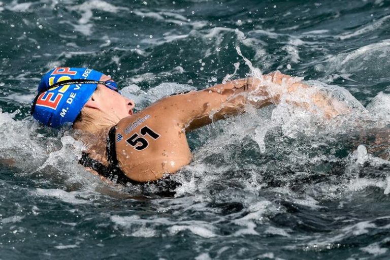 María de Valdés roza el podio en aguas abiertas del Europeo de natación