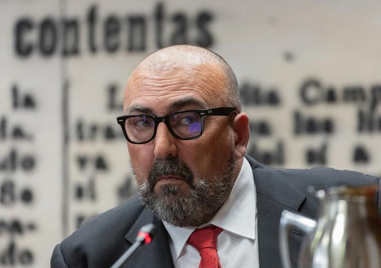Canarias advierte que tiene dificultades para notificar a Koldo García su presencia en la comisión