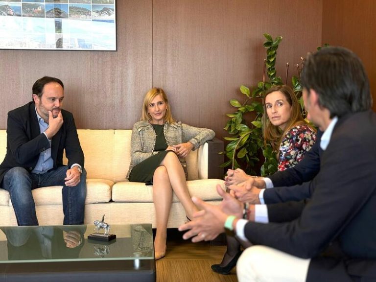 App valenciana premia el reciclaje de latas y botellas