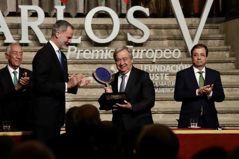 Felipe VI otorga el Premio Carlos V a Mario Draghi en el Monasterio de Yuste
