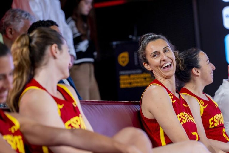 Alba Torrens afirma que la diversidad es lo que forma un equipo más fuerte