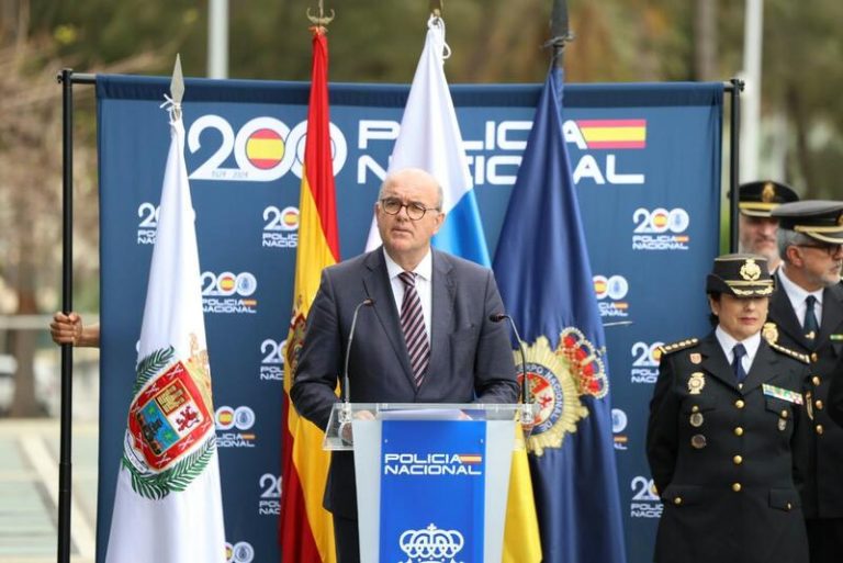 El delegado del Gobierno en Canarias pide al PP de Canarias que explique el pacto migratorio