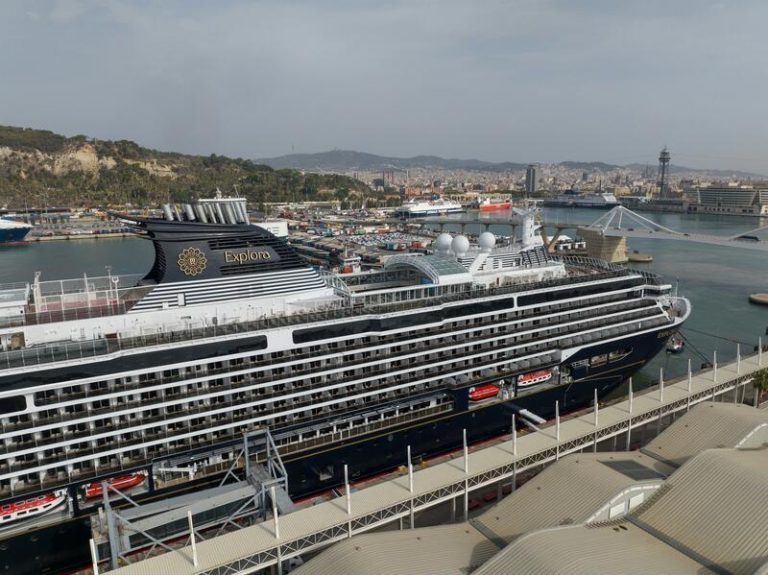 Explora I, el primer barco de la compañía, cumple casi un año en servicio