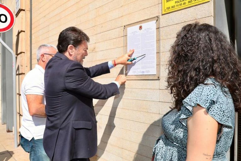 Alcalde invita a disfrutar de las Hogueras en Alicante