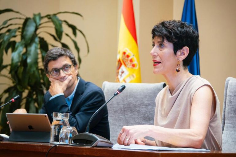 Saiz sostiene que la afiliación a la Seguridad Social creció en 567.000 personas