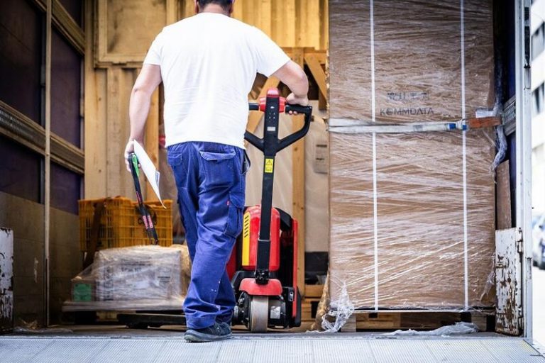 El 17,1% de los trabajadores ganó menos de 2.000 euros