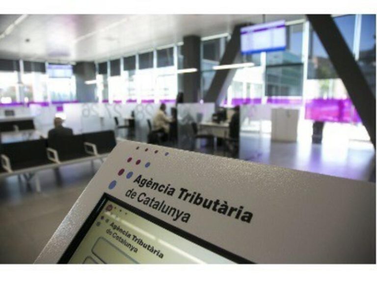 Cataluña dividida sobre si es la Generalitat o el Estado quienes deben decidir los impuestos