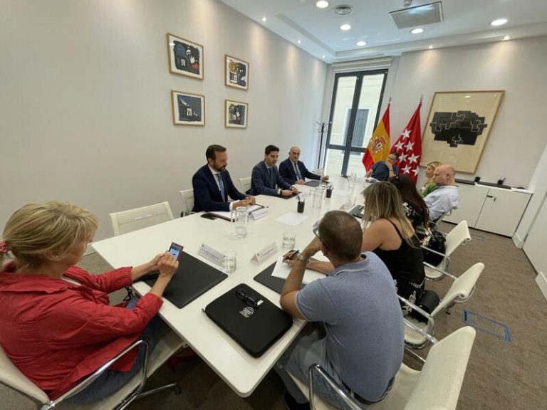 Sindicatos educativos anuncian nuevas movilizaciones tras concluir 