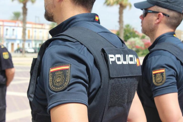 Tres ciberdelincuentes arrestados en Madrid por el robo de 78 toneladas de pollo congelado en Finlandia