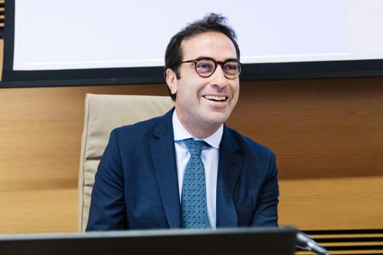 Cuerpo anuncia movilización de 30.000 millones de préstamos de fondos europeos a empresas