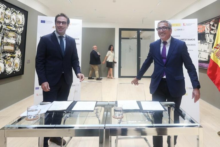 Gobierno e ICO activan 30.000 millones de préstamos para proyectos de empresas