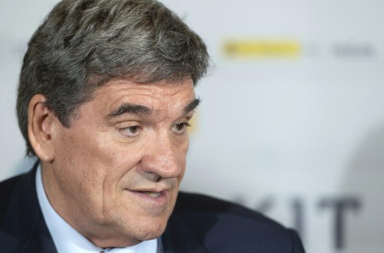 El Gobierno da luz verde a la subida salarial para los empleados públicos