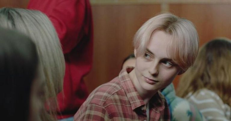 El Festival Valencia-Cinema Jove explora la realidad bosnia y el genio de Ed Wood