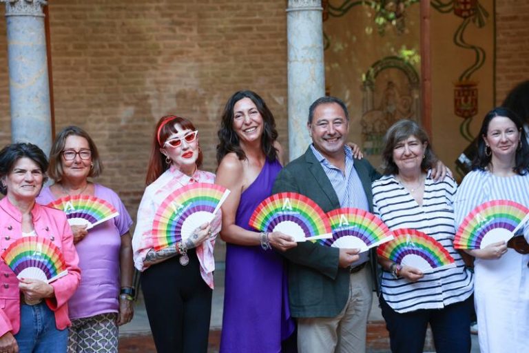Andalucía lanza la campaña 'Soy como quiero ser' que apela al respeto LGTBI