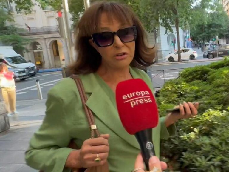 Mari Ángeles Grajal tira de ironía tras el paso al frente de los hijos de Jaime Ostos