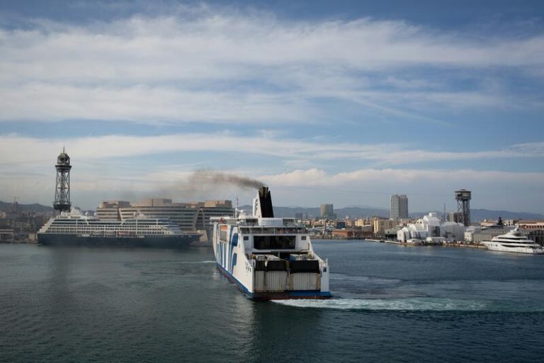 El Gobierno autoriza la electrificación de la terminal de cruceros del Puerto de Barcelona
