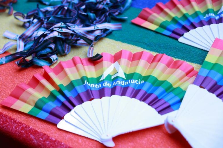 Junta reivindica una Andalucía más diversa y pide unidad contra la LGTBIfobia