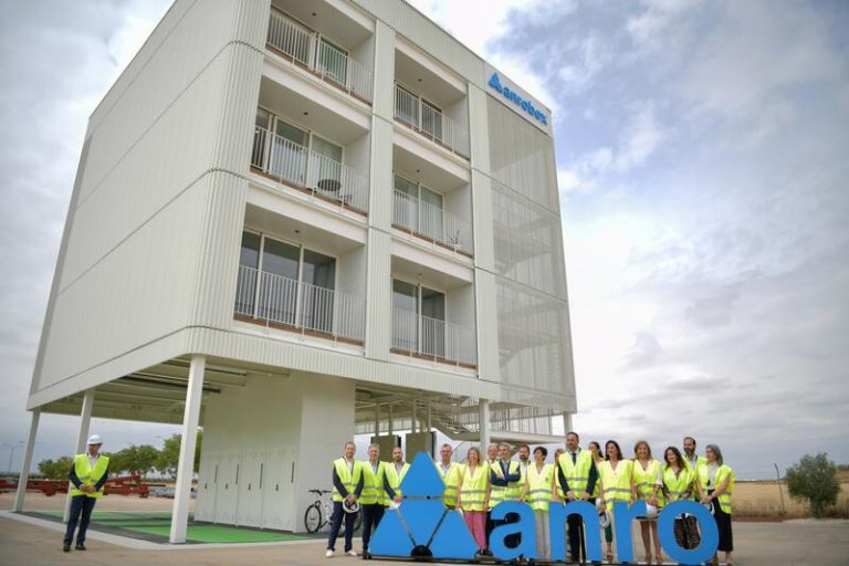 Isabel Rodríguez apuesta por la construcción de viviendas sostenibles y calidad a bajo costo