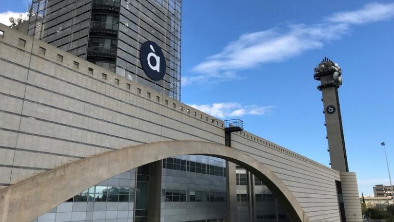 La Unió de Periodistes advierte que la nueva ley de À Punt supone 