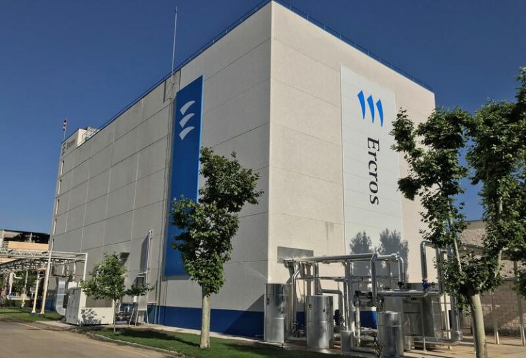 Ercros aumenta un 12% tras la contraopa de la italiana Esseco y supera el precio inicial