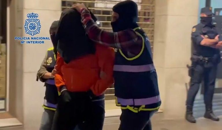 Yihadismo 'low cost' y captación online de menores, principal amenaza diez años después de la proclamación del Califato