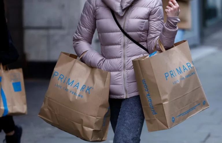 9 preciosas blusas de Primark por menos de 20 euros para llevar con cualquier pantalón