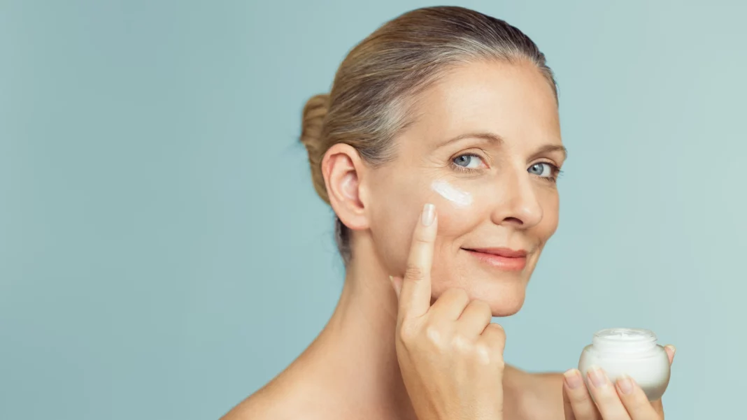 La ciencia detrás de la belleza: Los ingredientes clave de la crema Cien Gold