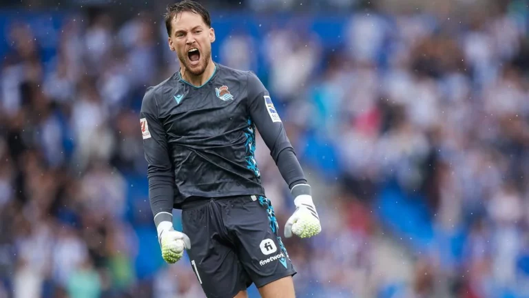 Remiro puede hacerle a la Real Sociedad lo mismo que al Athletic