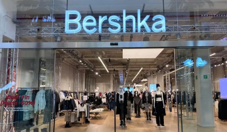Bershka seduce con el look de Aitana que puedes copiar entero por menos de 50 euros