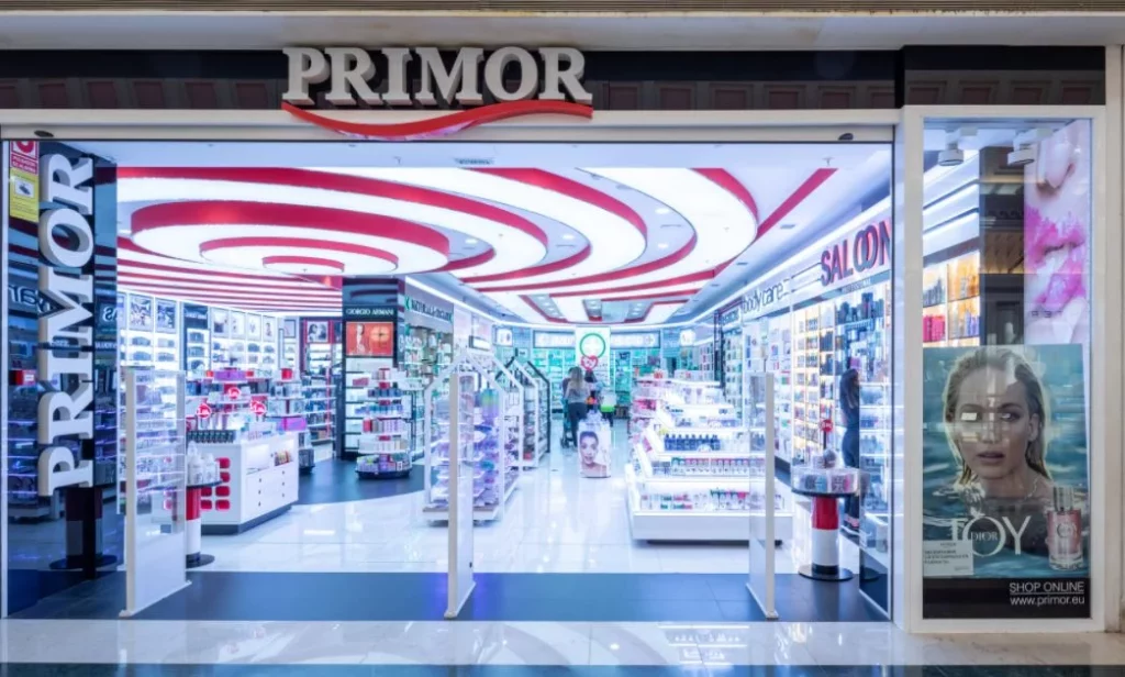 Primor vende por menos de 5 euros un aceite que acaba con el pelo encrespado en segundos