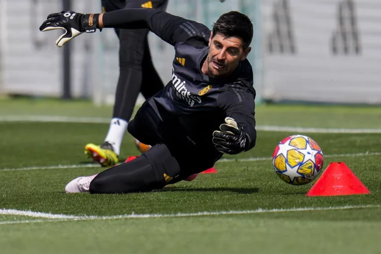 Courtois batirá un récord insólito bajo la portería de Wembley