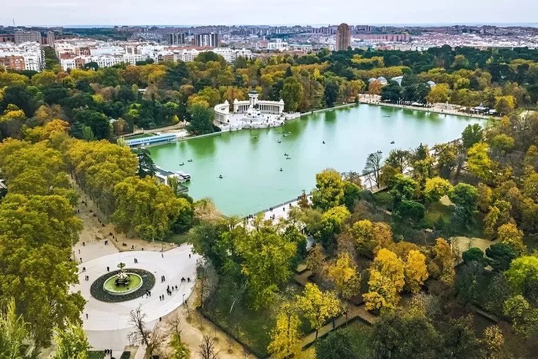 Madrid reverdece la M-30 con jardines verticales: 5,3 millones en Ventas para reducir la contaminación