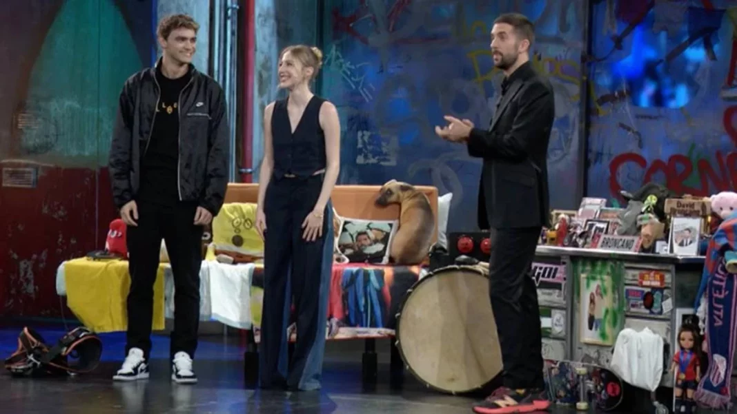 El momento incómodo de David Broncano en directo con su millonario fichaje por TVE