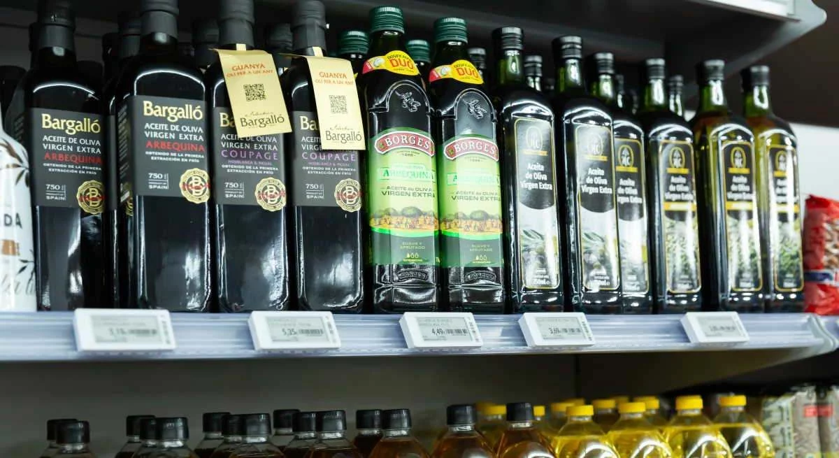 El precio del aceite de oliva apunta a una caída significativa después de años de fluctuaciones climáticas y geopolíticas El precio del aceite de oliva apunta a una caída significativa después de años de fluctuaciones climáticas y geopolíticas