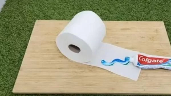 El truco del papel higiénico y pasta de dientes