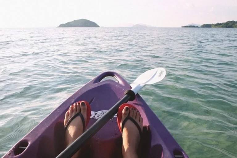 Estas chanclas de Decathlon cuestan solo 5 euros y son más cómodas que cualquiera de marca