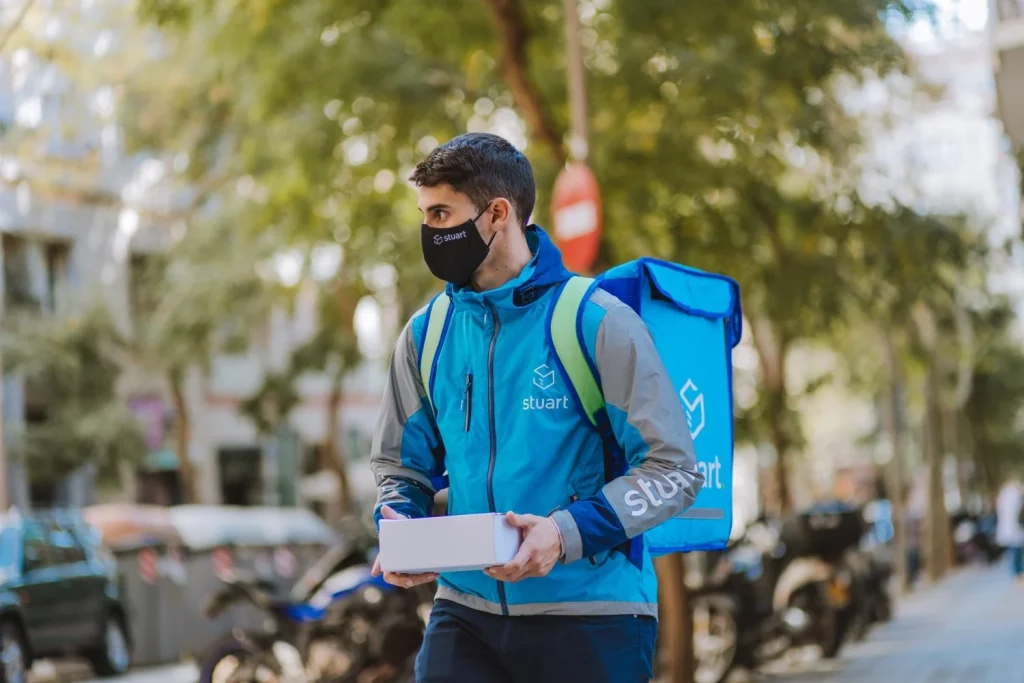 EuropaPress 4232662 repartidor stuart 1