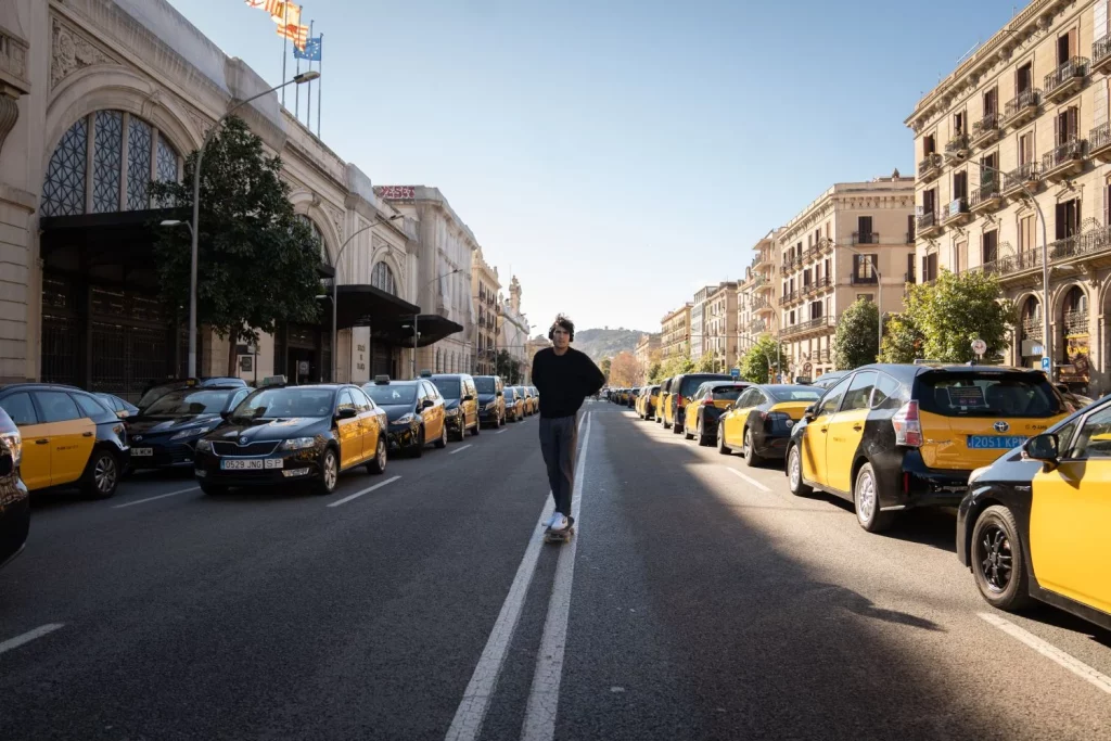 EuropaPress 4929527 persona monta monopatin movilizacion convocada elite taxi stac defensa