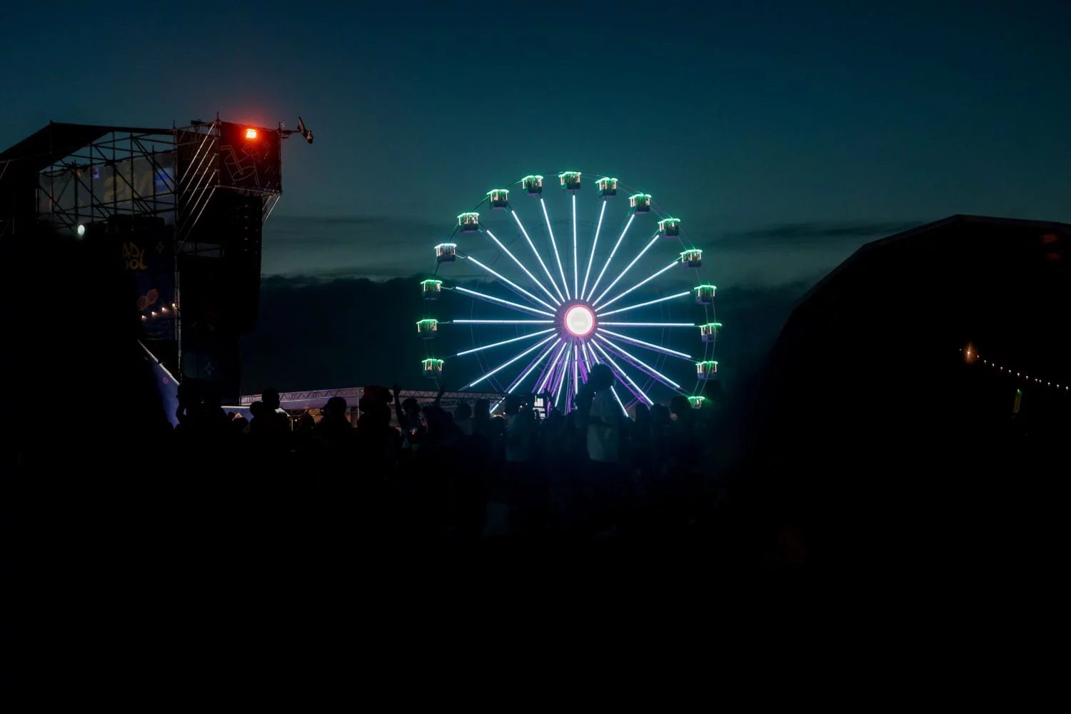 Las marcas como Mahou o Damm se pelean por ocupar espacios en los grandes festivales