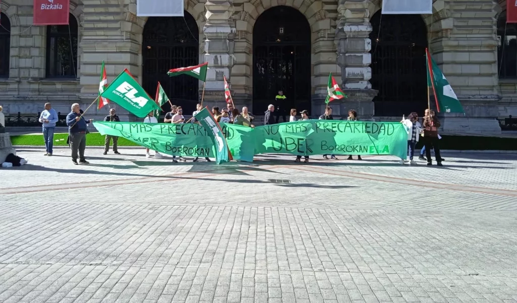 EuropaPress 5864963 concentracion trabajadores uber bizkaia palacio foral bilbao 1