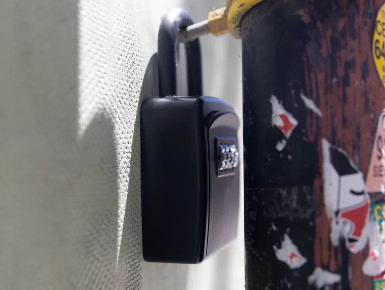 La «turismofobia» llega a Lavapiés empujada por el exceso de pisos turísticos