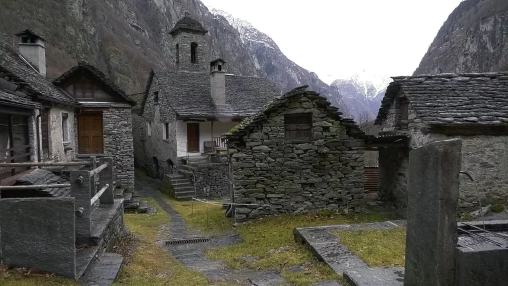 Foroglio Suiza 2211998832 7594932 1300x731