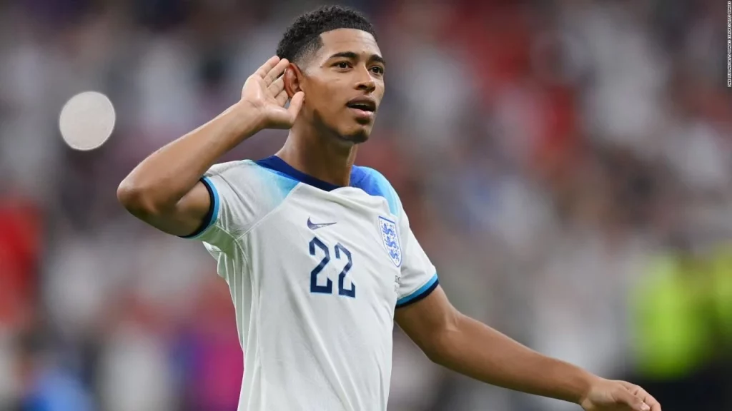 El intenso dolor de Bellingham que puede acabar en el quirófano 10 Futuro incierto pero prometedor