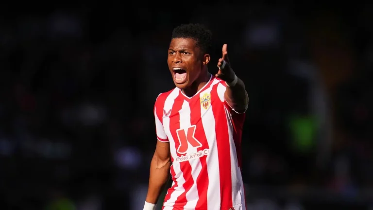 Ramazani tiene una oferta suculenta para salir del Almería