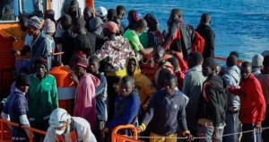Impacto humano y necesidades urgentes de los menores migrantes en Canarias