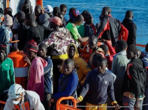 Impacto humano y necesidades urgentes de los menores migrantes en Canarias Impacto humano y necesidades urgentes de los menores migrantes en Canarias