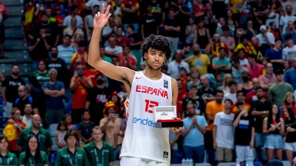 Izan Almansa cambia de plan para triunfar en la NBA 1 Izan Almansa